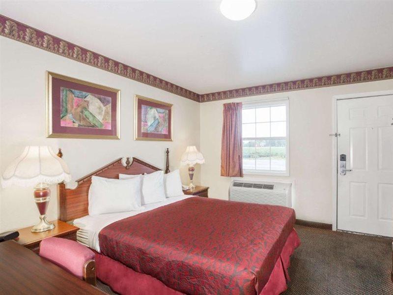 Days Inn by Wyndham Trumann AR Bagian luar foto
